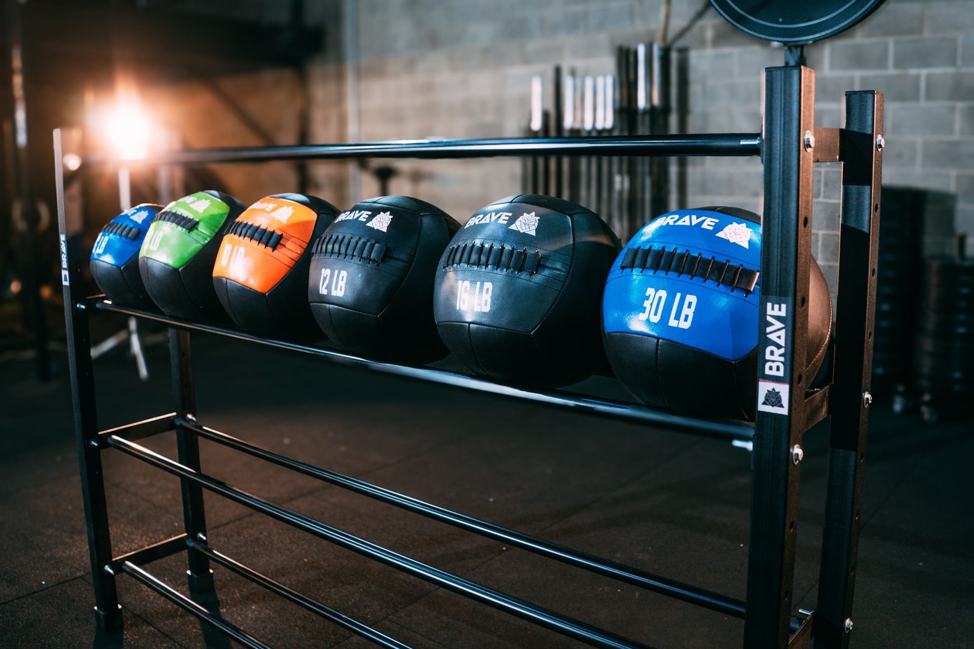 Estante Organizacional para 24 MedBalls - 4 Níveis Tubular 2,00 comp x 0,30 larg x 1,50 alt - Imagem 2