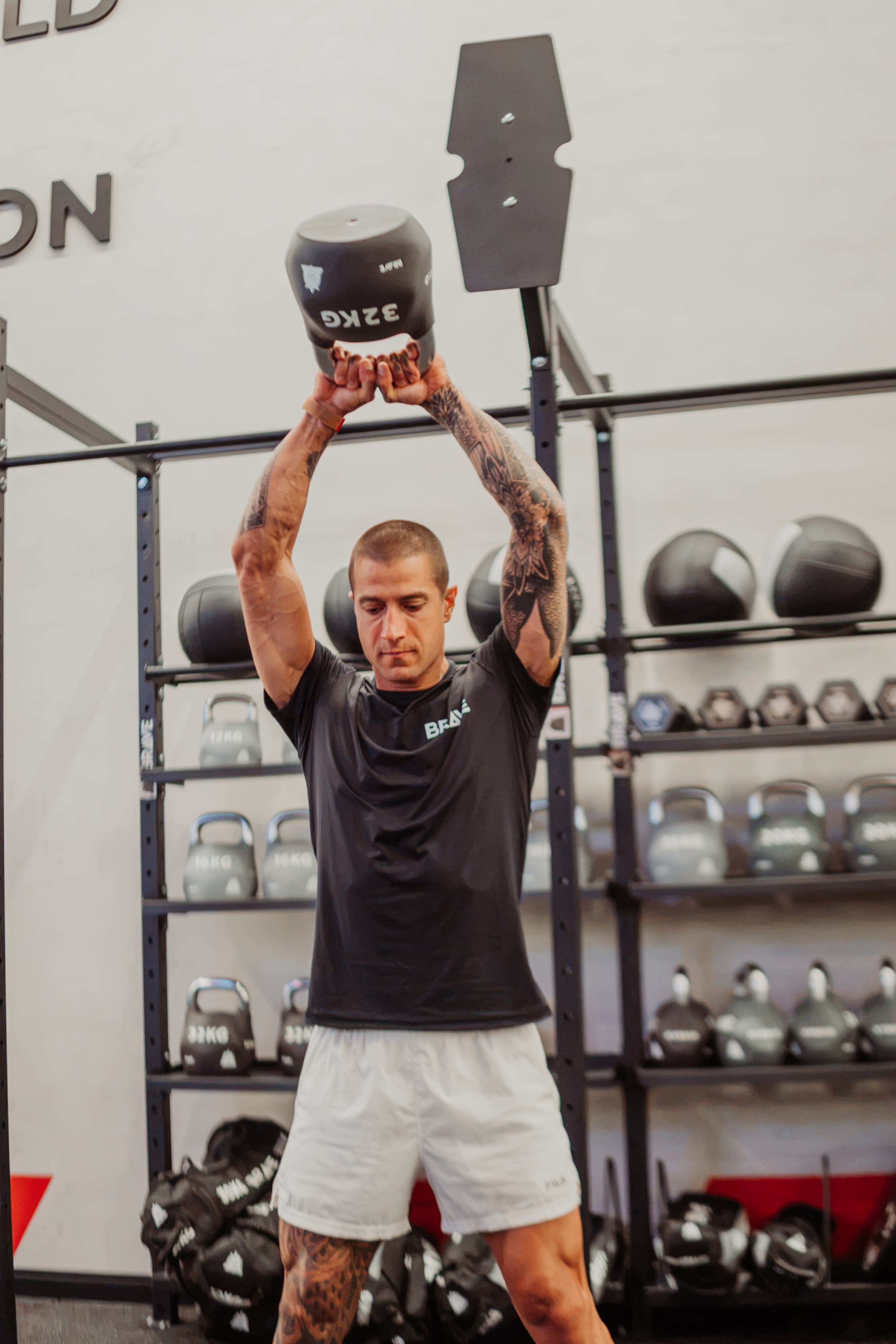 Kettlebell Híbrido Vulcanizado 20kg - Imagem 3